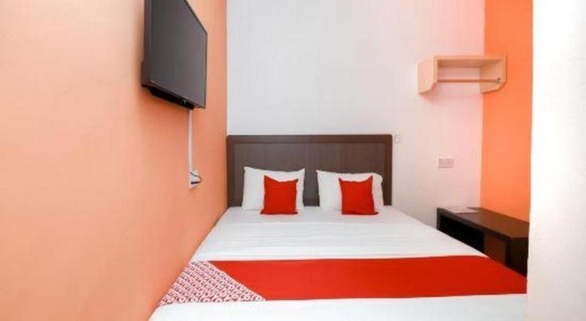 Oyo 1111 Harmony Stay Miri Exterior foto